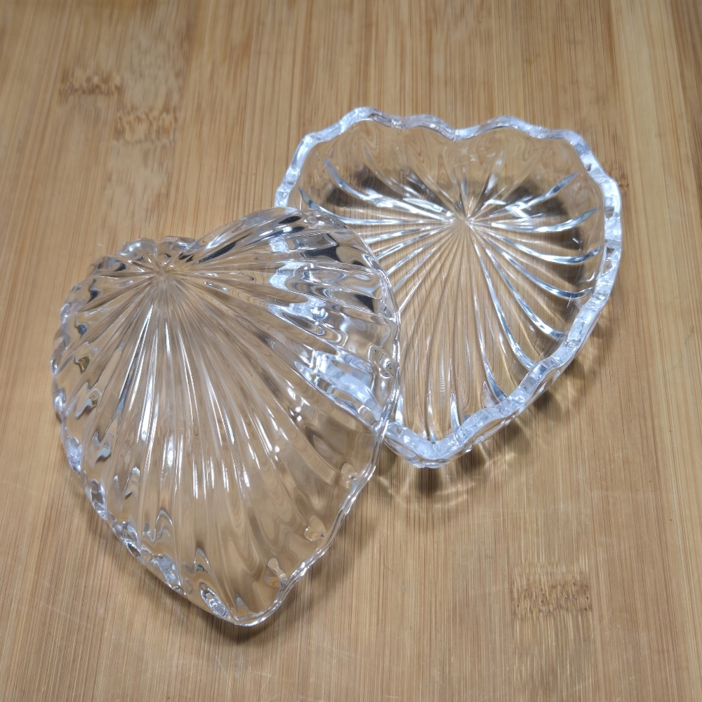 Heart Trinket Box Ring Jewelry with Lid